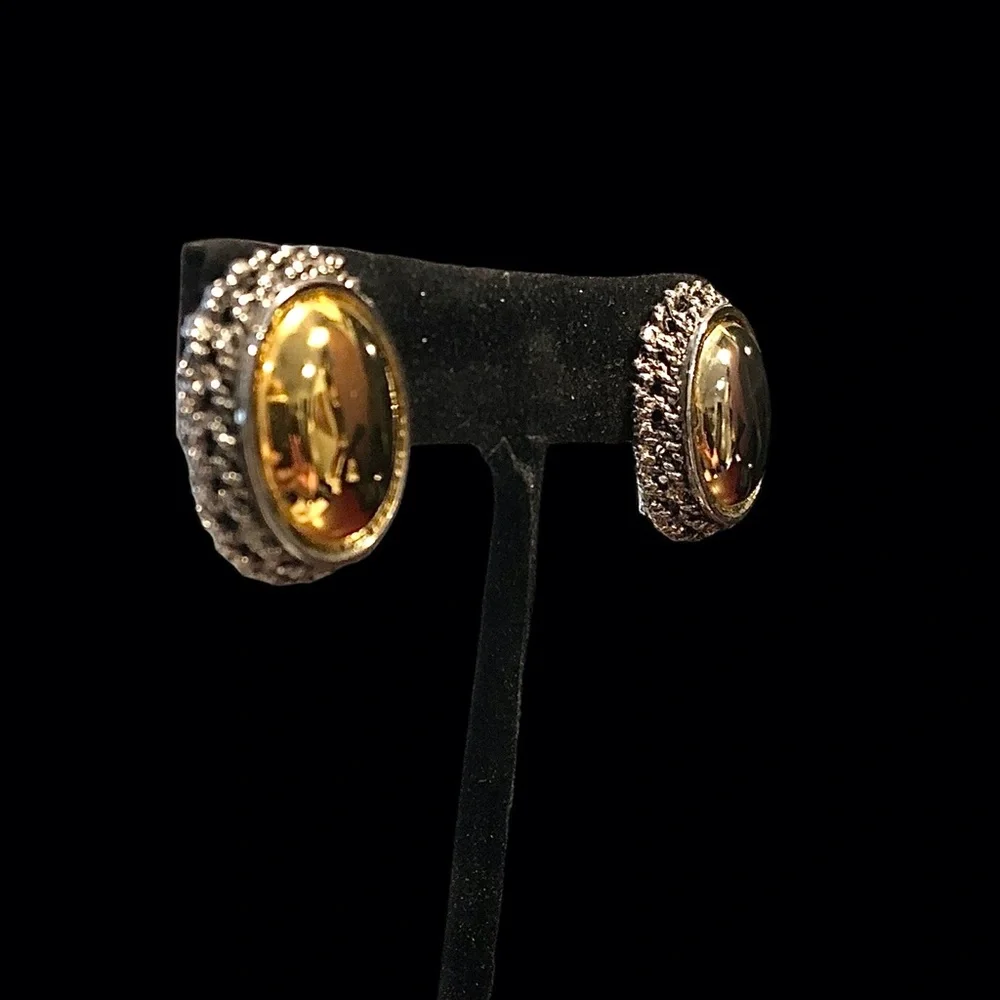 VINTAGE PREMIER USA DOMED MIRRORED GOLD TONE W SILVER TONE TWISTS OVAL EARRINGS